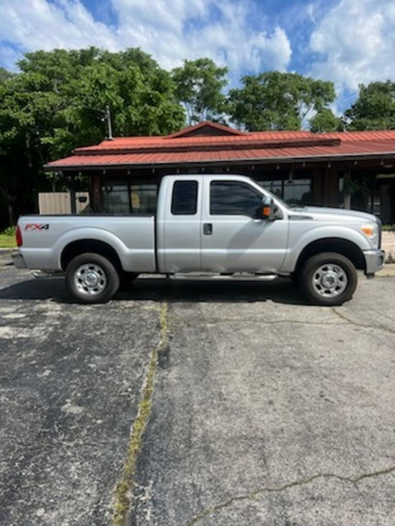 2012 Ford F-250 Super Duty Lariat's photo