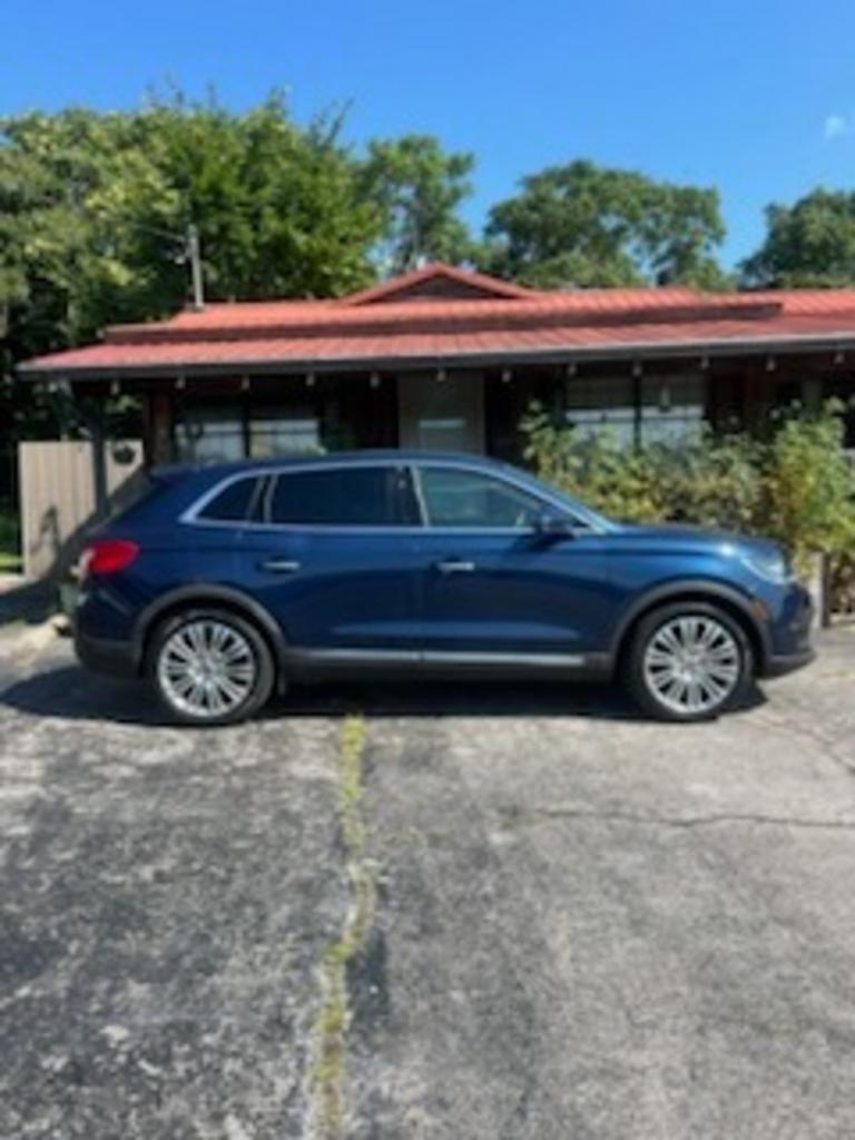 2017 Lincoln MKX Reserve's photo