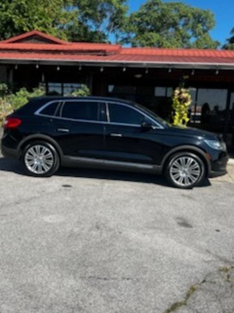 2016 Lincoln MKX Reserve's photo